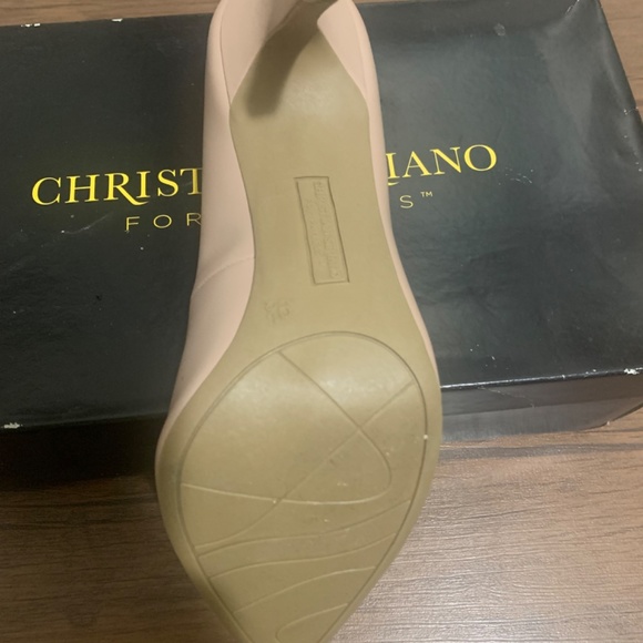 Christian Siriano for Payless Habit (Habitude) - Picture 3 of 5